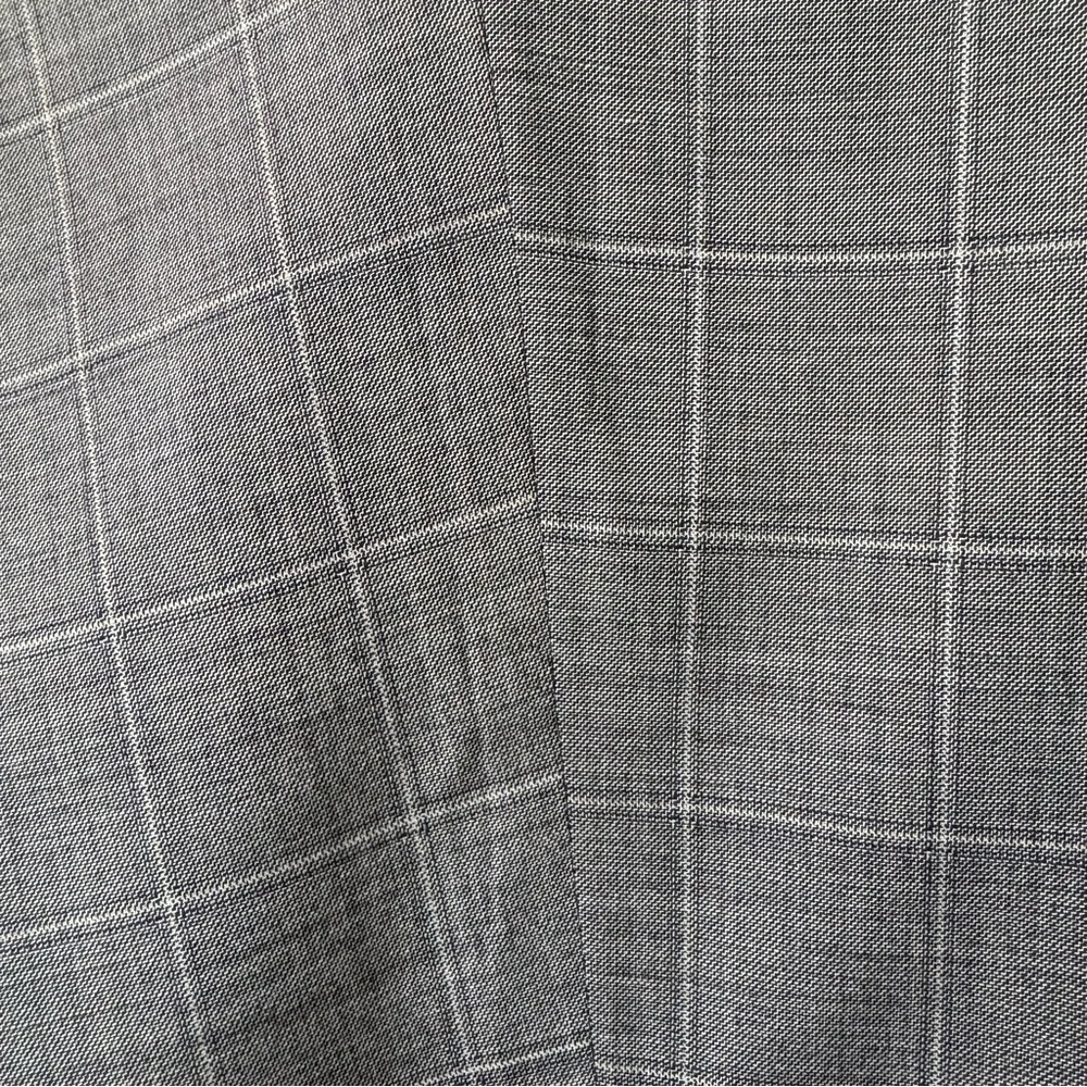 Linea Uomo Men’s Gray Checked Suit – Size 50R $85 - Picture 10 of 13